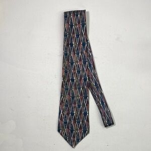Men's Patterned Diamond Silk Tie in Navy and Burgundy